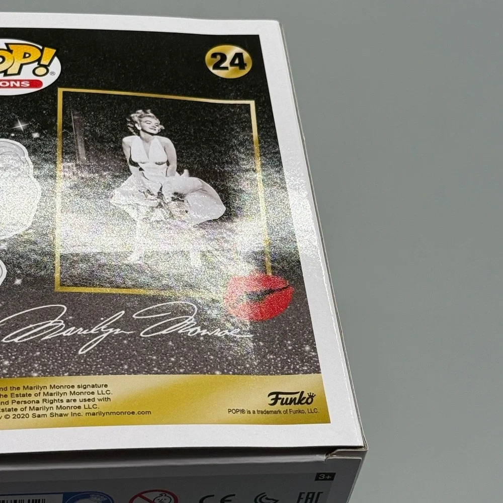 Funko Pop! #24 Marilyn Monroe Black & White EE Exclusive w/ Protector *Vaulted*